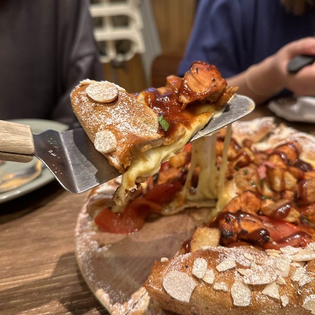 人氣pizza炸雞店-Pizza Maru