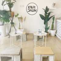 coffee time @ Kopi Daun Cafe