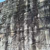 ปราสาทสุดอลัง ศูนย์กลางของนครธมที่ต้องไม่พลาด