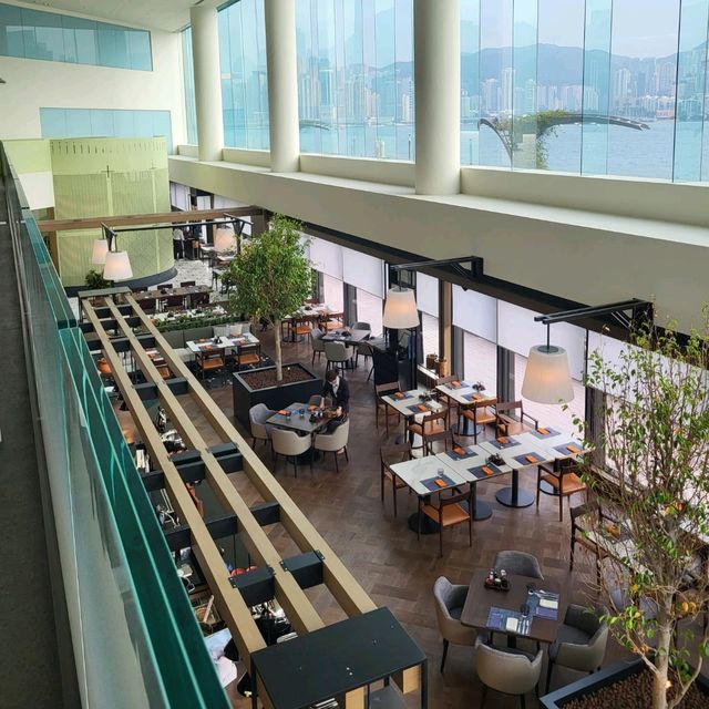 五星級酒店(麗晶酒店)回歸香港