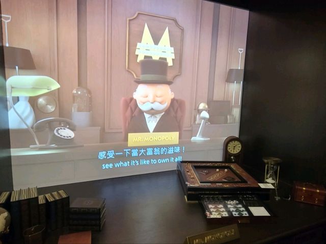 新纜車上香港山頂-大富翁夢想世界