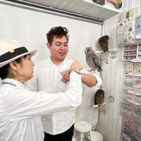 Make friends with an owl in this cafe!