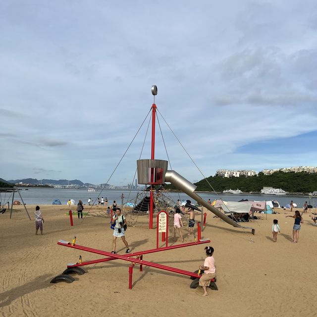 全港最大的大白灣沙灘兒童遊樂場！