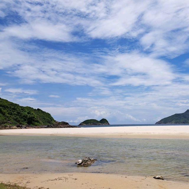 📸西貢鹹田灣💕美麗沙灘✨️清澈海水🏞享受大自然🌄