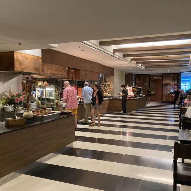 曼谷Asok站附近經濟酒店｜曼谷林布蘭套房酒店