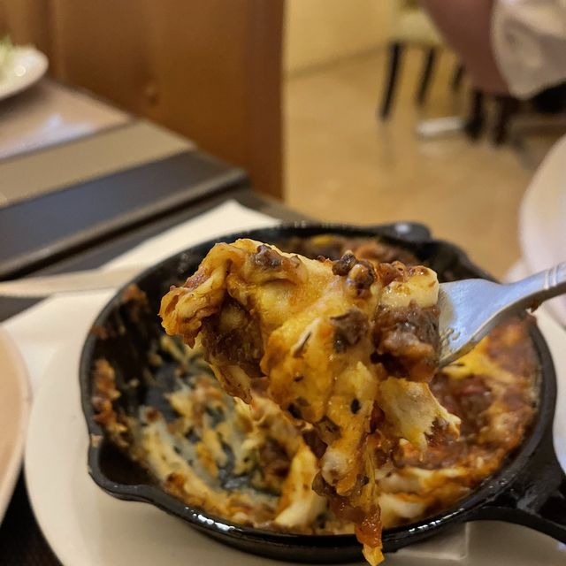 九龍城好食西餐，驚喜豬架特別！