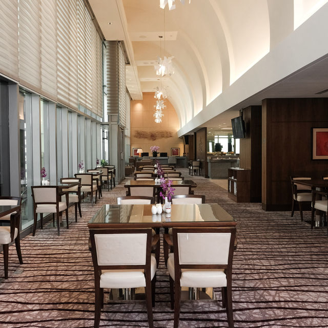 Save this! A stay at Carlton Hotel!