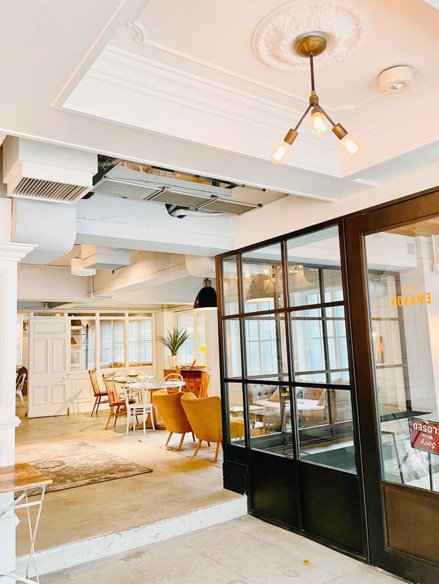 【渋谷】泊まれないホテル！？話題のカフェ｢HOTEL EMANON｣は海外風でおしゃれ☕️