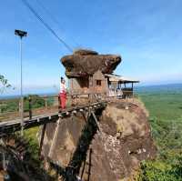 วัดภูทอก