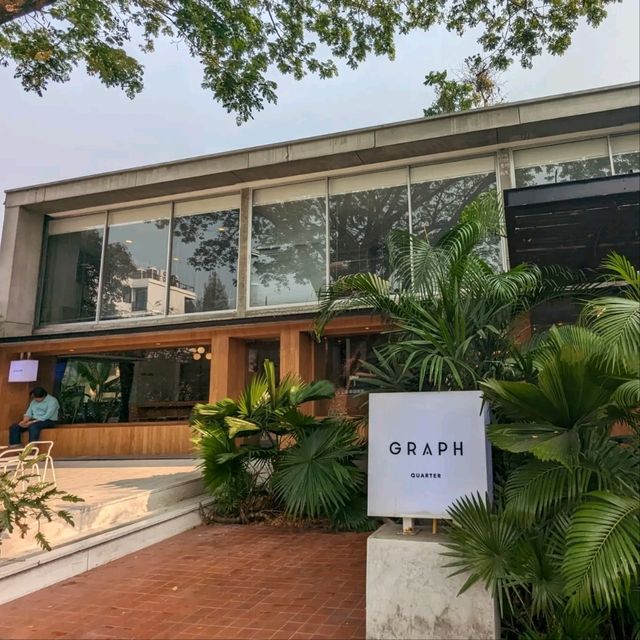 文青感拉滿的清邁咖啡店 GRAPH quarter