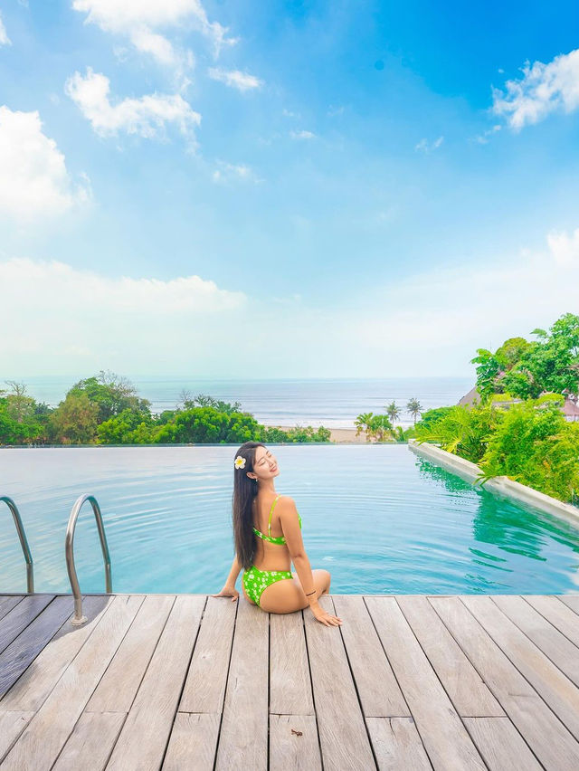 발리의 핫함 끝판왕 🔥Finns Beach Club🔥을 걸어갈 수 있는 오션뷰 호텔🇮🇩