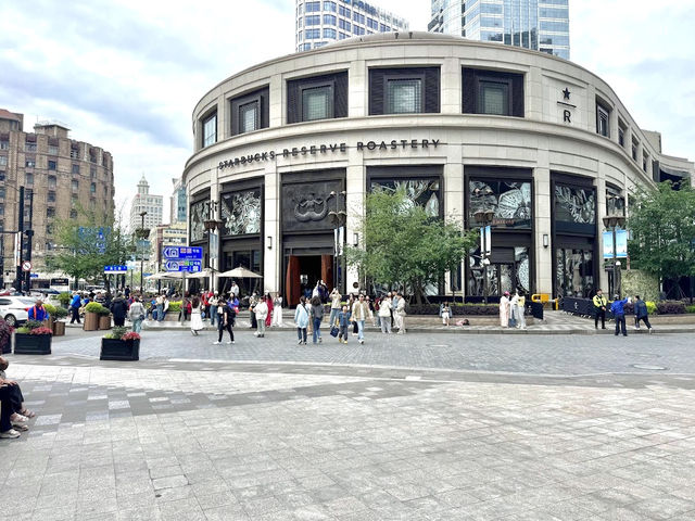 Starbucks Reserve สาขาใหญ่ที่สุดในเอเชีย
