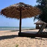 📌 Warm Beach Resort