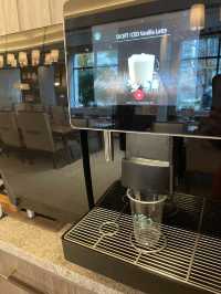 スタバ飲み放題？！バズったホテル