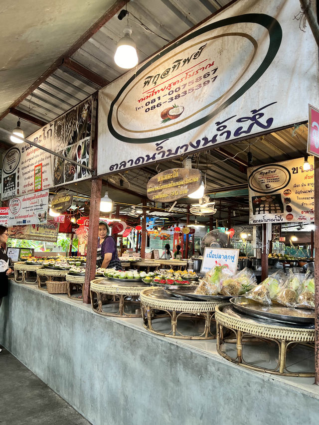 ตลาดน้ำบางน้ำผึ้ง บางกระเจ้า