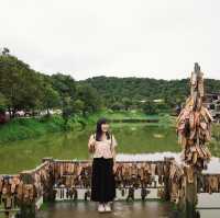 หมู่บ้านในสายหมอก หมู่บ้านอีต่อง