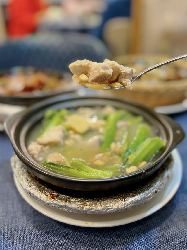 絕頂用料煲仔飯🍲