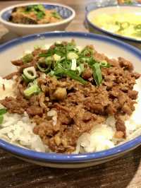 外國朋友來台北必吃05「忠青商行」蝦仁飯