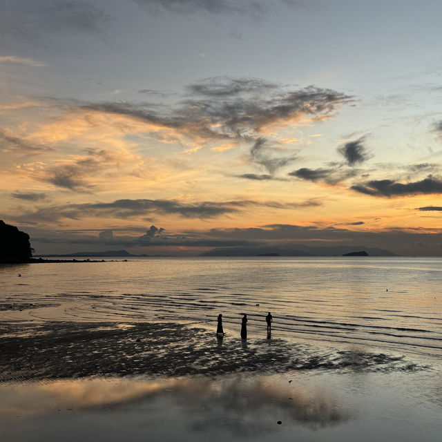 Damai's Dazzling Dusk: A Sunset Symphony in the Land of the Hornbills