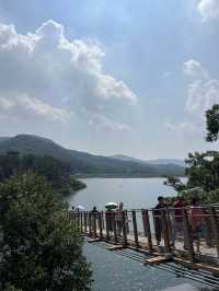 가볍게 산책하기 좋은 뷰 명당 장소 ‘마장호수 출렁다리’