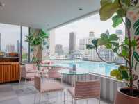 โรงแรมสุดชิคใจกลางเมือง Public House