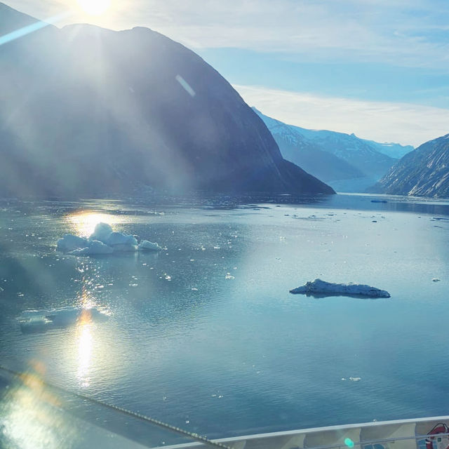 Cruise with Luxury Ovation of the Seas to Alaska 