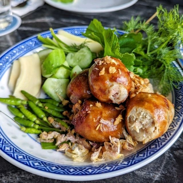 Eat like a local @ Rongros, an authentic Thai eatery by the riverbank of Chao Pharaya River