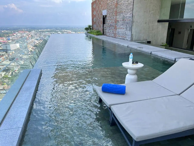 Infinity Pool : โรงแรมแอดลิบ จ.ขอนแก่น