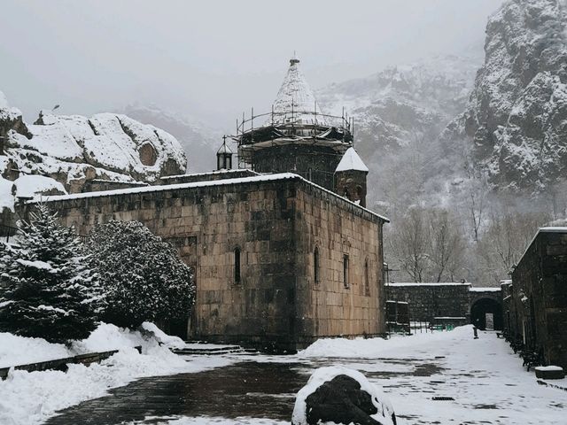 【亞美尼亞】冬季雪🌨️後的千年教堂雪景，絕對拍照出大片！