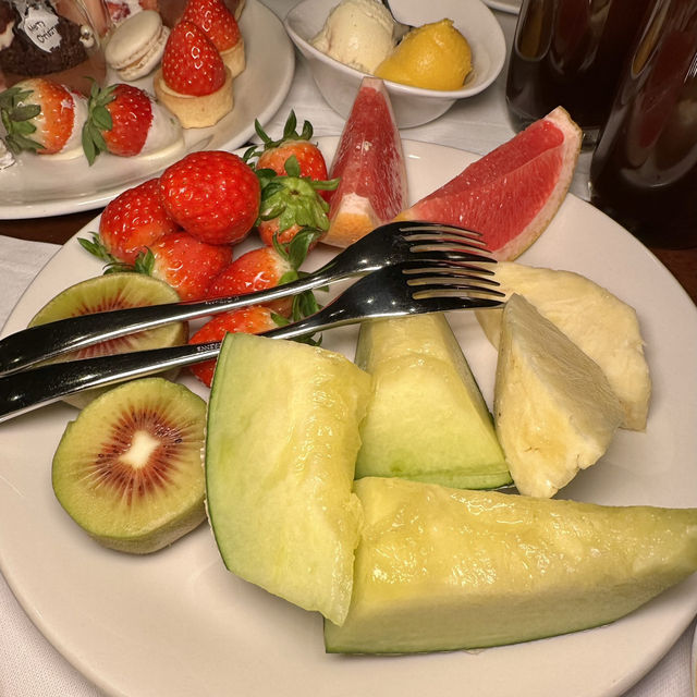 겨울 낭만의 절정, 롯데호텔 라세느에서 즐기는 크리스마스 디너✨