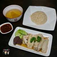 ข้าวมันไก่เนื้อนุ่ม ฉ่ำๆ เปิดใหม่ล่าสุด