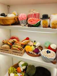 Festive Vibes and Holiday Finds at 1 Utama