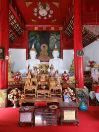 【チェンマイ】赤色の幸運の神様が居るお寺