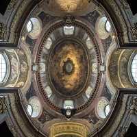 No other place could beat Vienna when it comes to Baroque-styled cathedral