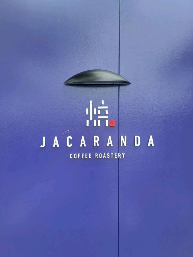 【古民家カフェ空間でモーニングを】