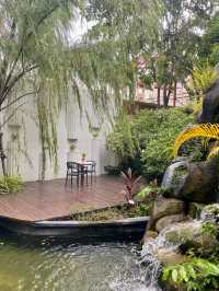 White line restaurant & cafe