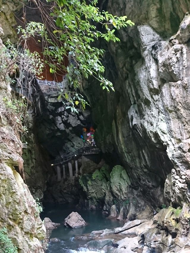 中國最大的喀斯特溶洞博物館：雲南九鄉溶洞
