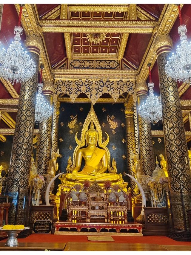ไหว้พระขอพร พระพุทธชินราช