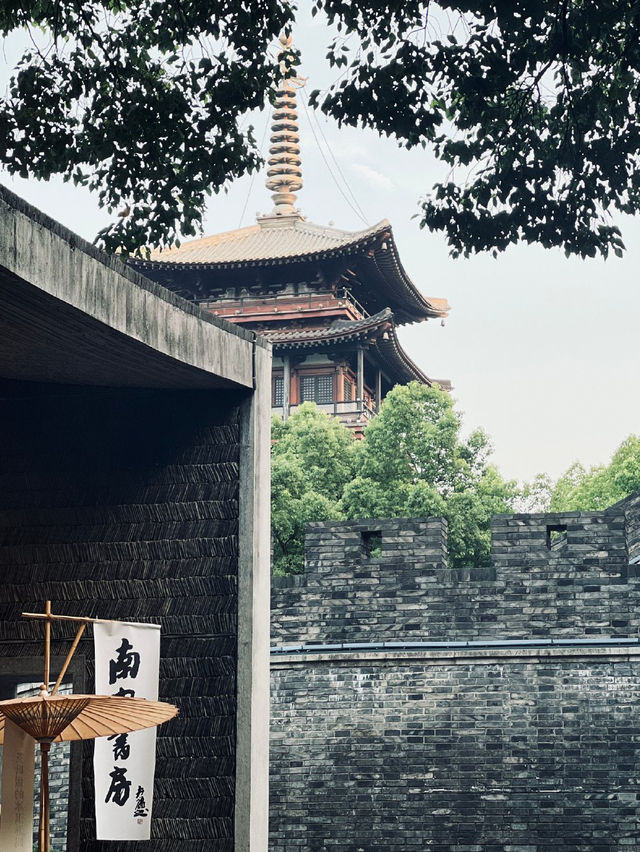 🇨🇳 Hangzhou Highlights: Explore West Lake, Ancient Temples, and Vibrant Streets