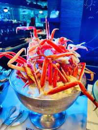 “A Seafood Feast Like No Other: Evolution Café’s Coastal Buffet at Renaissance KL!”