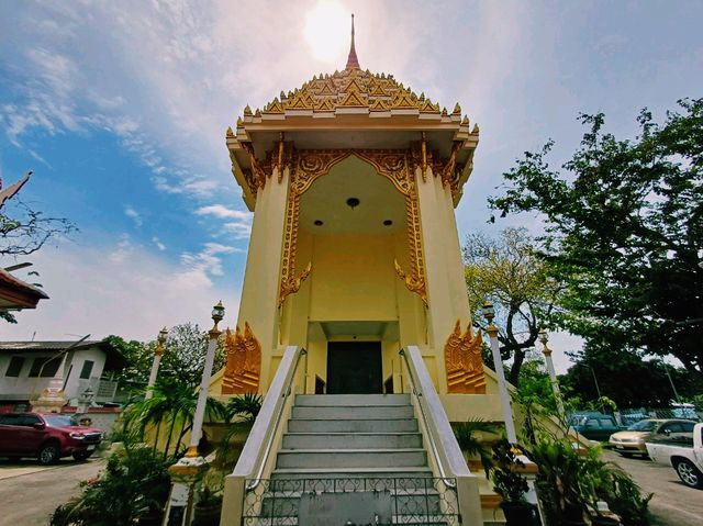 泰國曼谷湄南河畔著名古跡寺廟景點：Wat Bang Khun Non，依河而建，湄南河秀麗風光，暹羅文化藝術風格建築，適合打卡拍照📸冥想