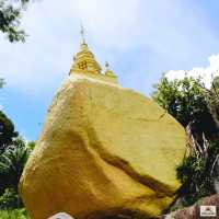 พระธาตุหินนิลเปา
