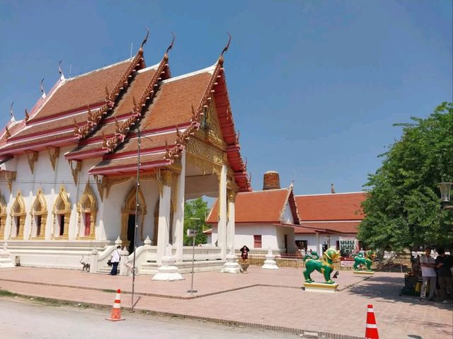 วัดพระศรีรัตนมหาธาตุ สุพรรณบุรี