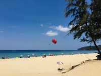 หาดกะรน ทะเลสวย น้ำใส หาดทรายขาว ชิลที่สุด