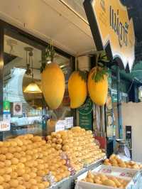 A Sweet Delight at Mae Varee, Thong Lor