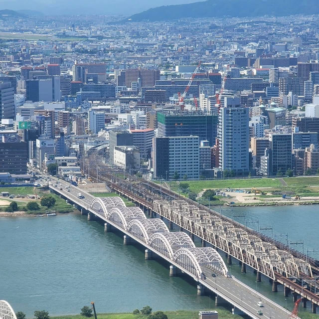 大阪地標之一💕大阪梅田空中庭院