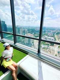 Skyscape JB – Touch the Sky in Style! 🌆🌉📸
