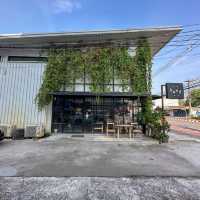 ชิลเอ้าท์😎 ที่ Roux cafe ระยอง