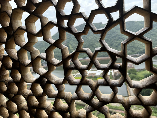 【インド】アンベール城