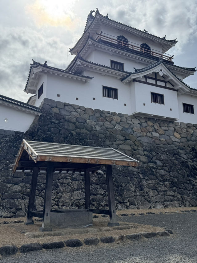 白石城～除了美麗的風景外，更不能錯過好吃的冷麵